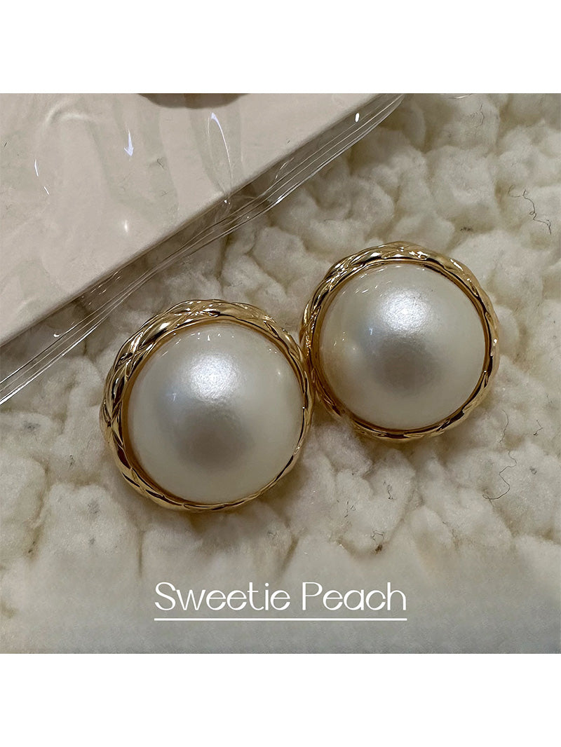 Vintage gold-plated pearl earrings