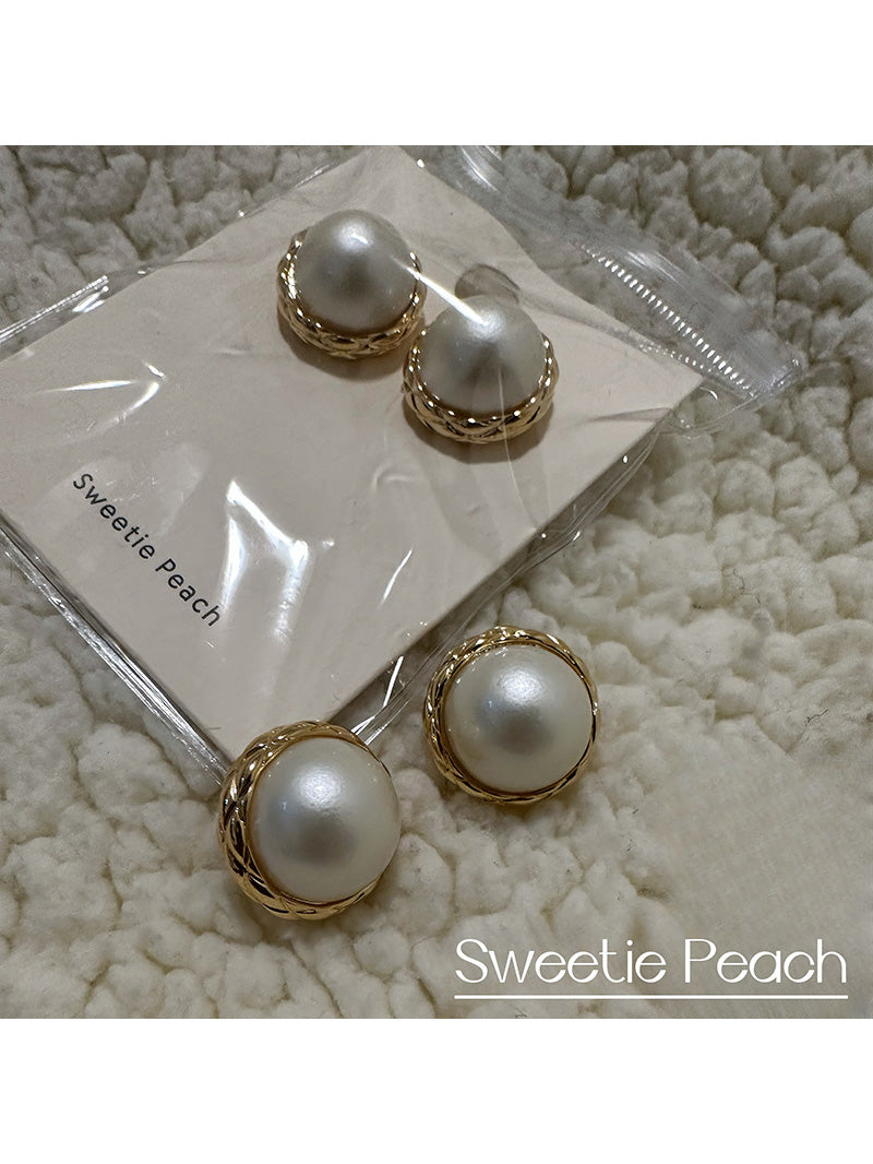 Vintage gold-plated pearl earrings