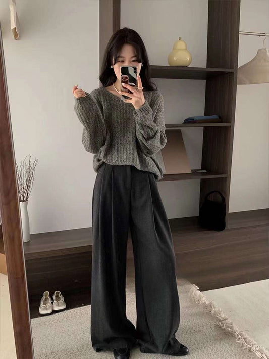 Wide- leg Pants